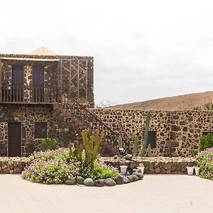 Rural Restaurante Mahoh 3*, Villaverde (Fuerteventura) Spain