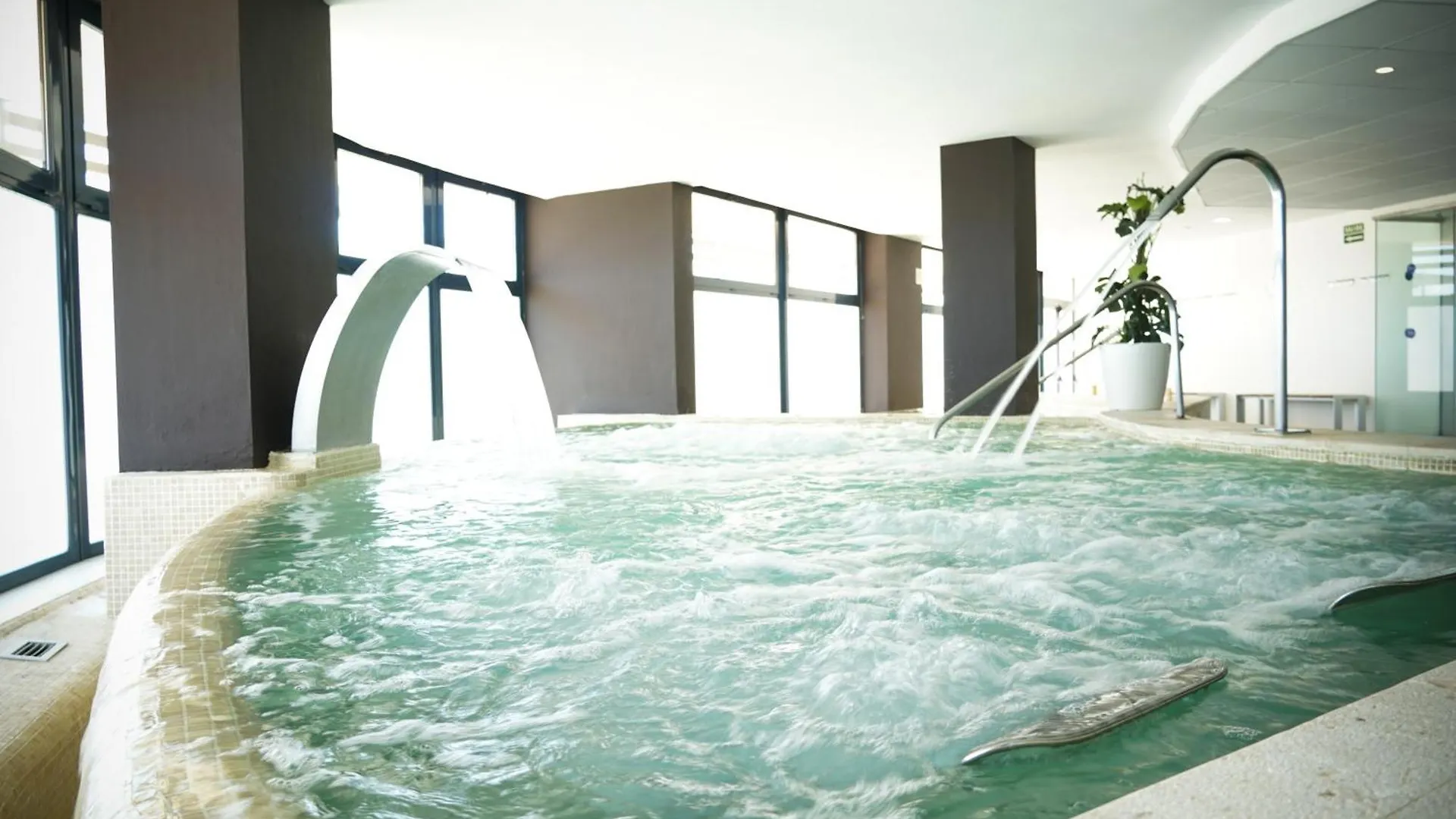 ホテル Ohtels Les Oliveres El Perelló